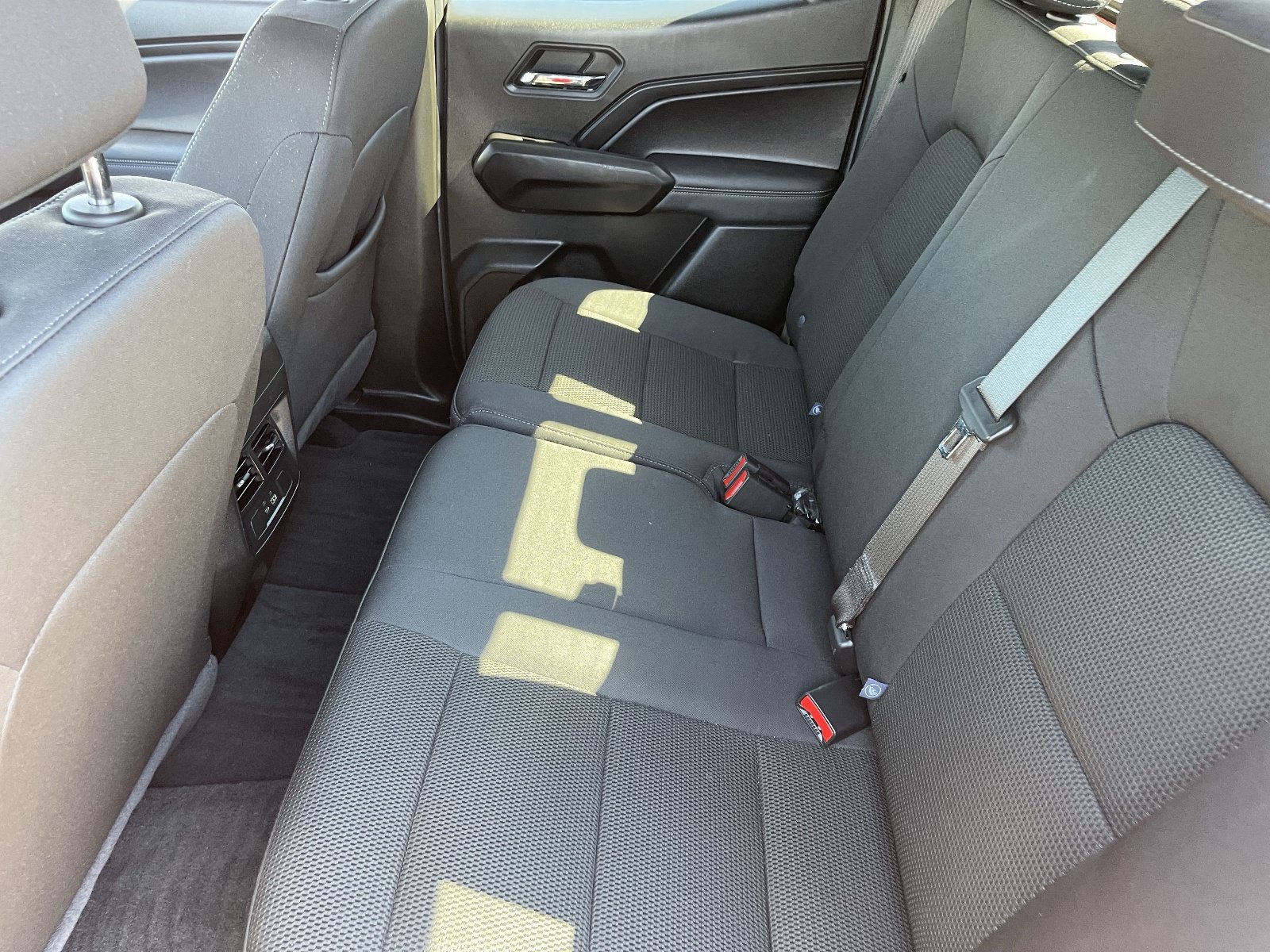 Used 2024 GMC Canyon Elevation w/ Convenience Package AWD/4WD image 18