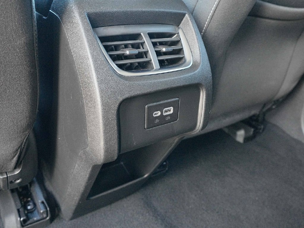 Used 2025 Chevrolet Blazer LT AWD/4WD image 21