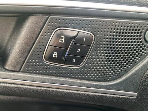 Used 2024 Ford Edge Titanium image 14