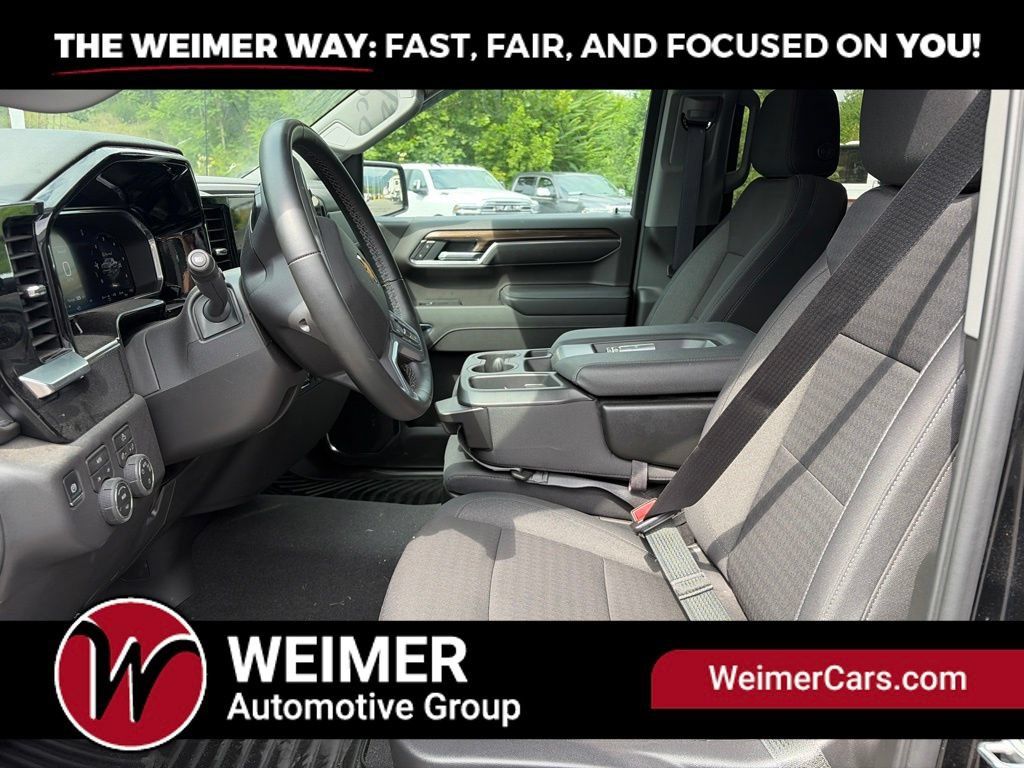 Used 2026 Chevrolet Silverado 1500 LT AWD/4WD image 16