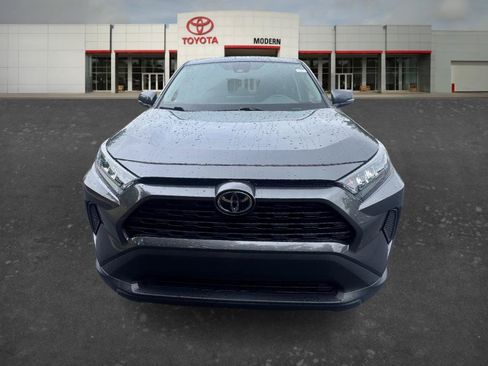 Certified 2022 Toyota RAV4 LE AWD/4WD image 2