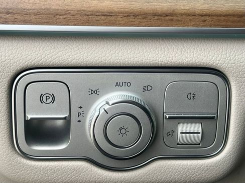 Certified 2022 Mercedes-Benz GLE 350 4MATIC image 43