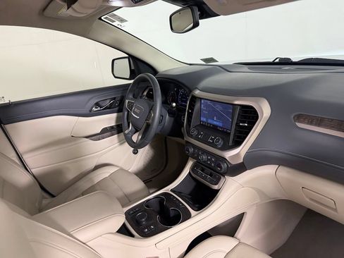 Used 2023 GMC Acadia Denali AWD/4WD image 31