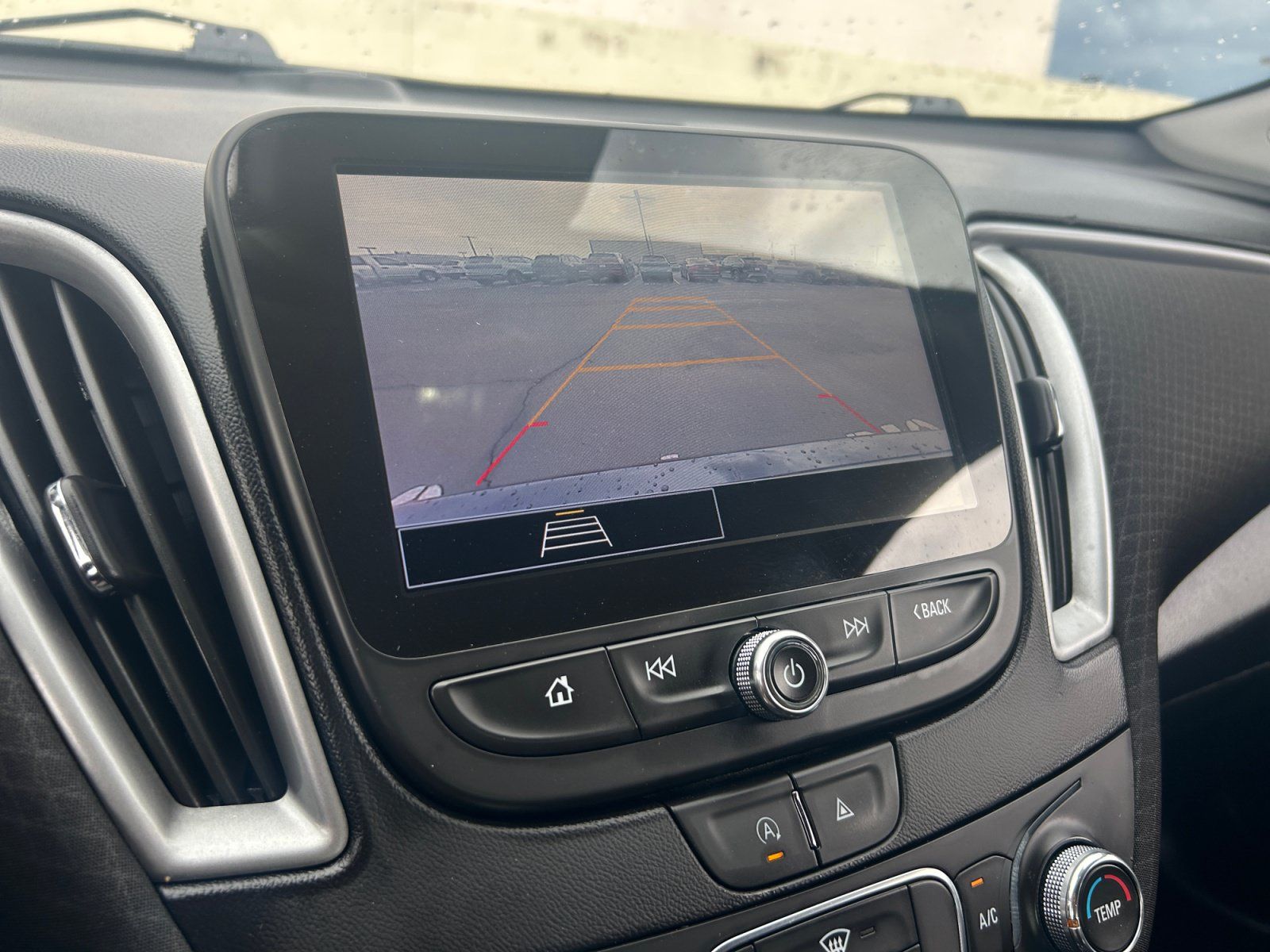 Used 2023 Chevrolet Malibu LS FWD image 27