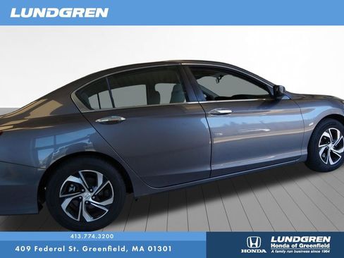 Used 2017 Honda Accord LX image 10