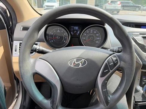 Used 2013 Hyundai Elantra GLS FWD image 6