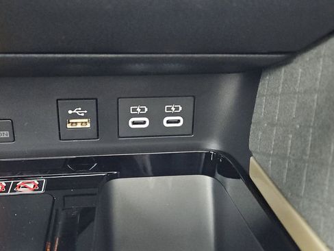New 2026 Toyota Camry Hybrid AWD/4WD image 14