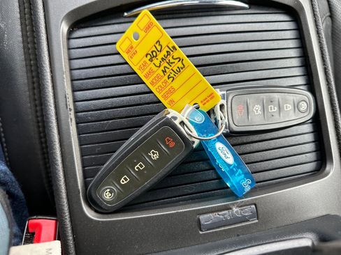 Used 2013 Lincoln MKS image 32