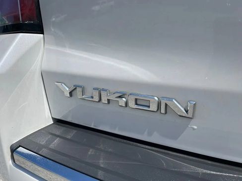 Used 2020 GMC Yukon Denali w/ Denali Ultimate Package AWD/4WD image 12