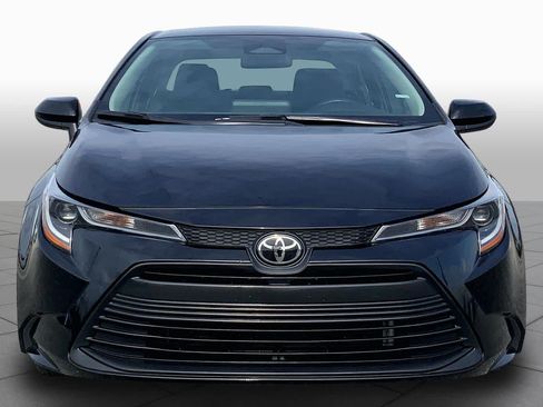 Used 2024 Toyota Corolla LE FWD image 4
