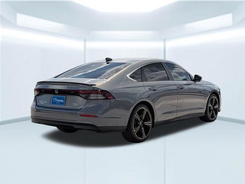 Used 2024 Honda Accord Sport image 7