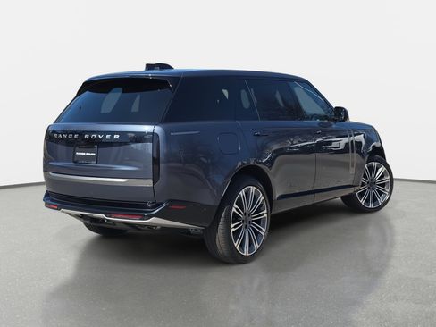 New 2026 Land Rover Range Rover Long Wheelbase SE image 5