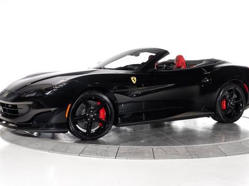 Used 2019 Ferrari Portofino RWD image 1