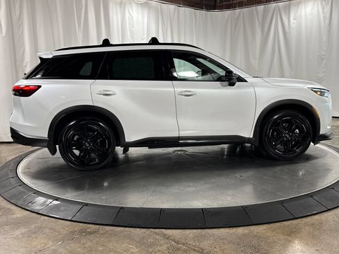 Certified 2026 INFINITI QX60 Sport w/ Dark Cargo Package AWD/4WD image 9