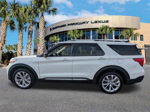 Used 2023 Ford Explorer Platinum w/ Technology Package image 8