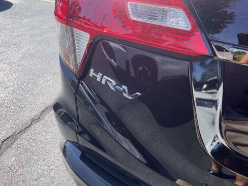 Used 2022 Honda HR-V Sport image 5