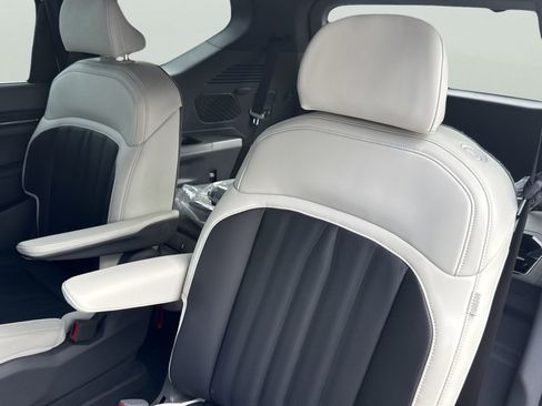 New 2026 Kia EV9 GT-Line image 16