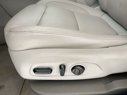 Used 2018 GMC Acadia SLT AWD/4WD image 12