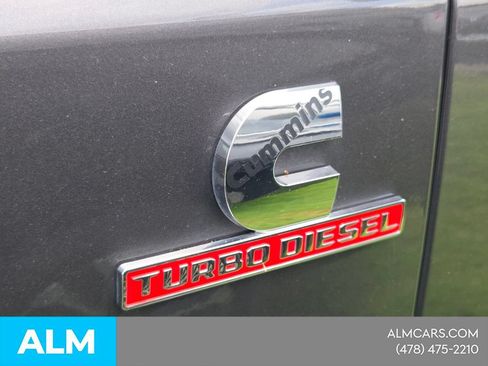 Used 2025 RAM 3500 Laramie AWD/4WD image 5