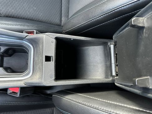 Used 2024 Jeep Compass Latitude image 31