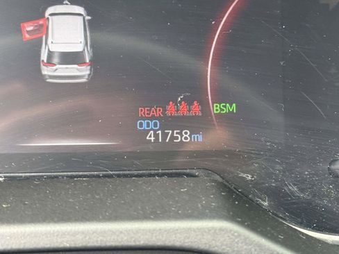 Used 2023 Toyota RAV4 XLE w/ Convenience Package AWD/4WD image 27