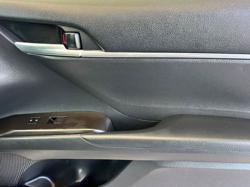 Certified 2021 Toyota Camry SE w/ Convenience Package FWD image 17