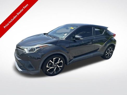 Used 2018 Toyota C-HR XLE FWD image 1