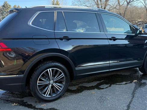 Used 2018 Volkswagen Tiguan SEL Premium image 10