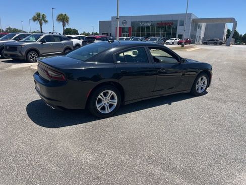 Used 2023 Dodge Charger SXT RWD image 5