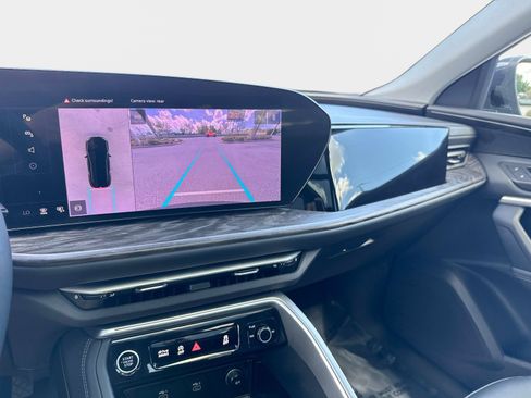 Used 2025 Audi Q5 Premium image 25