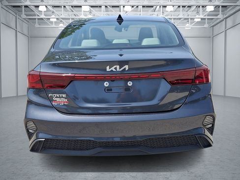 Used 2023 Kia Forte LXS w/ LXS Technology Package FWD image 4
