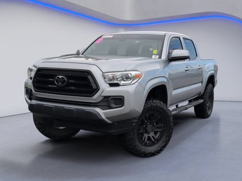 Used 2022 Toyota Tacoma SR AWD/4WD image 2