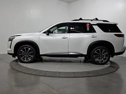 New 2026 Nissan Pathfinder Platinum