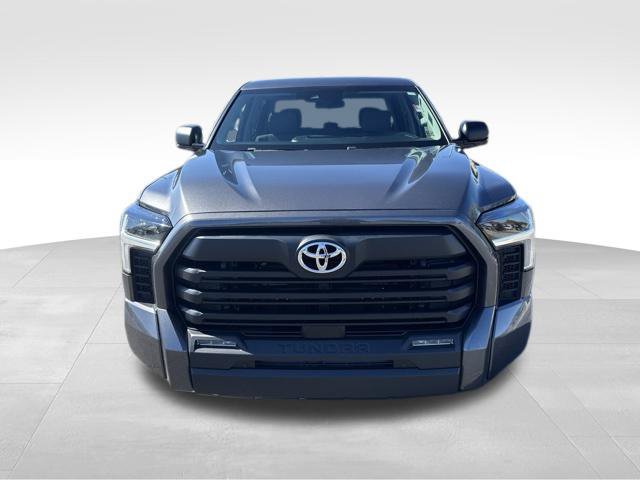 Used 2024 Toyota Tundra SR5 w/ SR5 Convenience Package AWD/4WD image 8