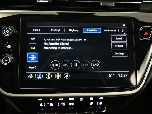 Used 2023 Chevrolet Bolt EUV Premier image 19