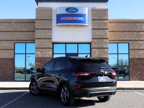 New 2025 Ford Escape ST-Line w/ Equipment Group 301A image 8