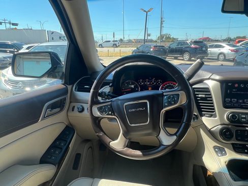 Used 2016 GMC Yukon Denali w/ Open Road Package AWD/4WD image 17