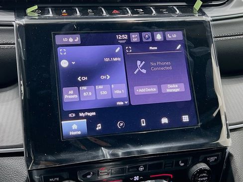 New 2025 Jeep Grand Cherokee Laredo w/ Luxury Tech Group I image 28