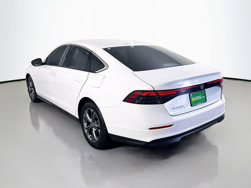 Used 2023 Honda Accord EX image 7