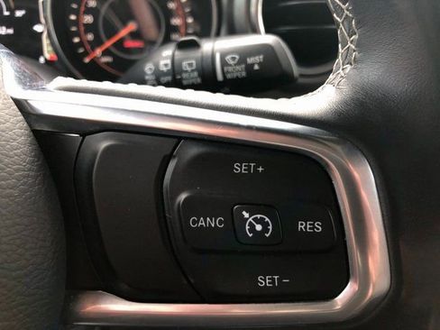 Used 2018 Jeep Wrangler Unlimited Sahara w/ Dual Top Group image 25