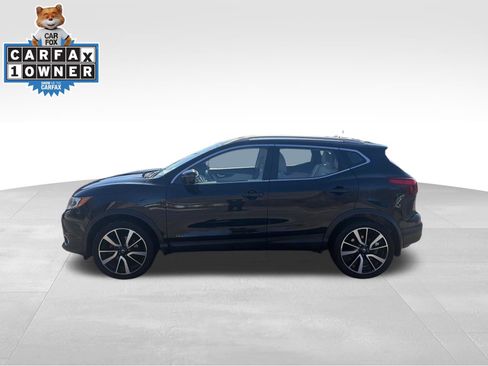 Used 2017 Nissan Rogue Sport SL w/ SL Premium Package image 8