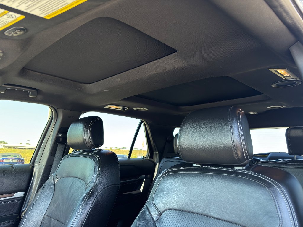 Used 2016 Ford Explorer Limited FWD image 18