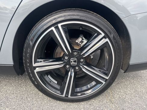 Used 2025 Honda Accord Sport image 30