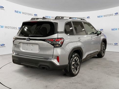 Certified 2025 Subaru Forester Premium image 7