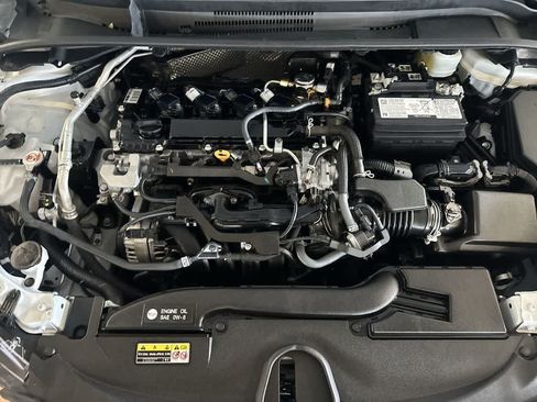 Used 2025 Toyota Corolla LE FWD image 12