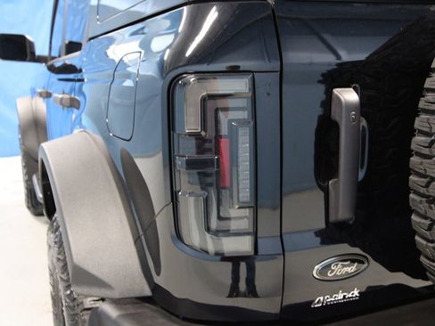 Used 2024 Ford Bronco Wildtrak image 39