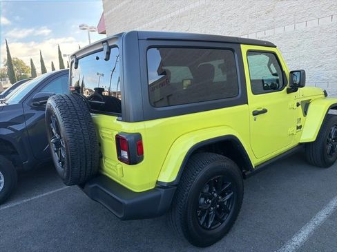 Used 2023 Jeep Wrangler Sport S image 9