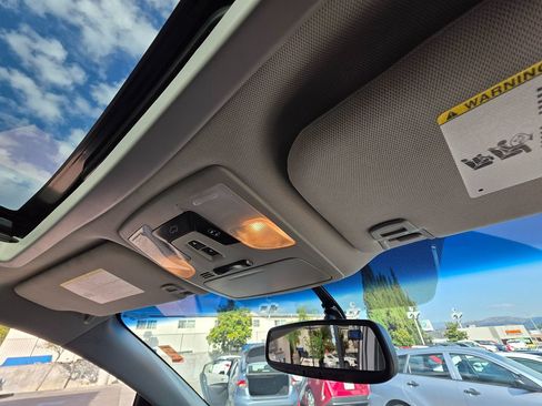 Used 2017 Toyota Sienna XLE image 18