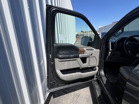 Used 2020 Ford F150 Lariat RWD image 13