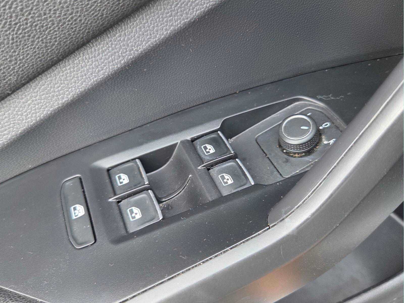 Used 2021 Volkswagen Jetta S FWD image 31